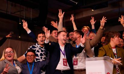 Serbia: crolla Vucic, vincono gli studenti