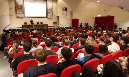 Ex allievo del Pio X sale in cattedra per spiegare agli studenti l’Intelligenza artificiale