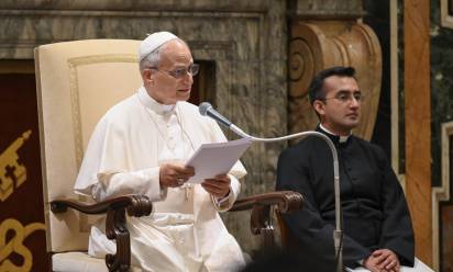 Leone XIV, parole forti sul Medio Oriente: “La gente non può morire a causa di fake news”