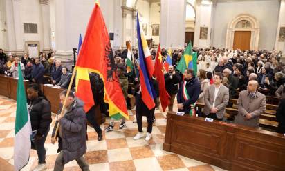 agenzia foto film treviso messa dei popoli in cattedrale