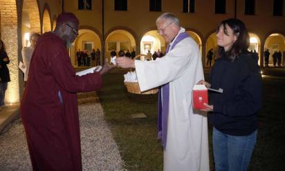 Dedicata ai bambini la veglia “Ascoltiamo il silenzio” per i migranti morti lungo il viaggio