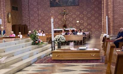 “È stato vescovo, missionario, cristiano”: il ricordo di mons. Bottari de Castello nel funerale a Montebelluna