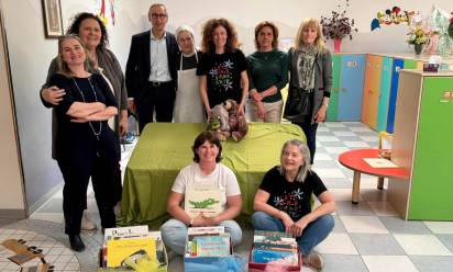Libri in dono all’asilo di Paese per ricordare Stefania Sordi