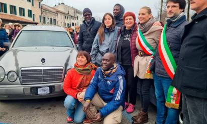 Seimila chilometri su un carro funebre, al via l’impresa solidale