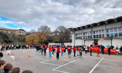 Un momento di festa alla scuola media di Biadene di Montebelluna