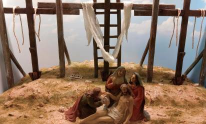 Conscio: le stazioni della Via crucis diventano meravigliosi diorami