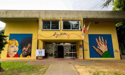 Mogliano: un murale realizzato con gli studenti alla primaria Valeri