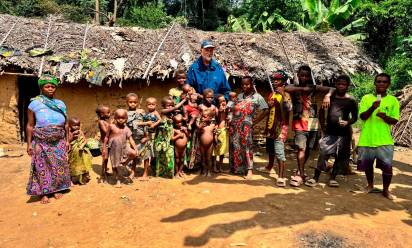 Padre Flavio tra i pigmei del Congo: un popolo a rischio estinzione