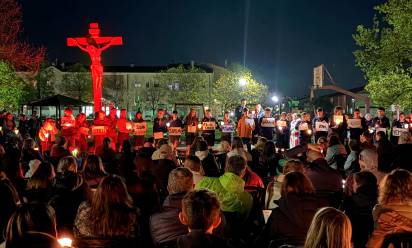 Collaborazione villorbese, comunità unite nella partecipata Via crucis