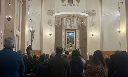 Preghiere per un mondo gravato da 65 conflitti, a S. Maria della Vittoria il rosario dell’Ac