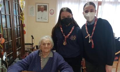 Tombolata di carnevale in casa di riposo per gli scout di Cavaso