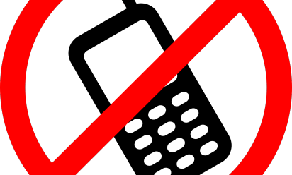 No al cellulare in classe, ma non c’entra la didattica
