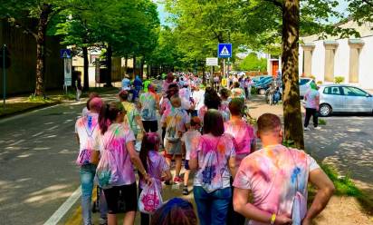 Mogliano, con “Spingimi a camminare” i colori dell’inclusione