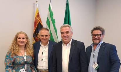 Massimiliano Paglini, secondo da sinistra, con il segretario nazionale Sbarra e la nuova segreteria