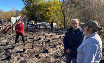 Villaggio incendiato in Cile. Mons. Concha Cayuqueo: “L’unica strada praticabile è il dialogo”