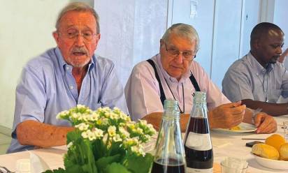 Padre Efrem Baldasso, a sinistra, e don Dionisio Rossi
