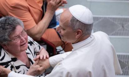 Leone XIV: “Visitare un anziano è incontrare Gesù”