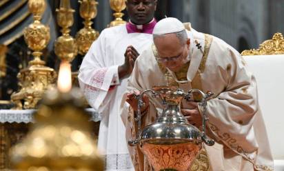 Messa crismale, papa Leone: “Mondo conteso da potenze che lo devastano. Amore interrompe dall’interno occupazione imperialistica”