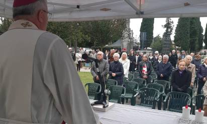 Celebrazione in cimitero a Treviso presieduta dal Vescovo