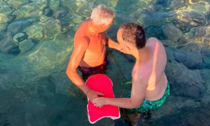 I ragazzi autistici di Casa gialla in volo fino al Giardino dei Carrubi di Pantelleria