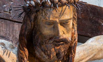 Restaurato i crocifisso ligneo del Tempio del donatore dell’Avis