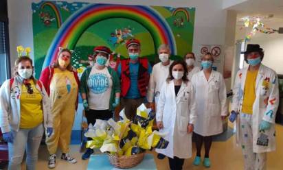 Clown e uova di cioccolato, dolci pensieri in Pediatria a Castelfranco