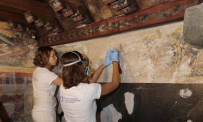 Sala del Capitolo: presentati i lavori del cantiere didattico, con i giovani restauratori che si prendono cura del passato