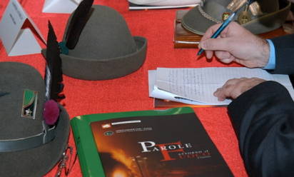 Aspettando l'Adunata con il concorso &quot;Parole attorno al fuoco&quot;