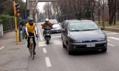 Bici, moto e auto sull’anello del Put, a Treviso - Fotofilm/La vita del popolo