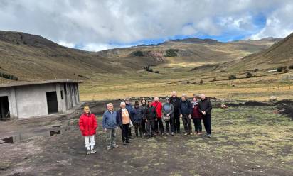 Foto di gruppo a Pachancho, nel cuore delle Ande