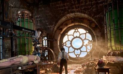 Scena tratta dal film “Frankenstein” di Guillermo del Toro in concorso a Venezia82