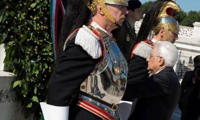 Festa della Repubblica: Mattarella e Renzi all'altare della Patria