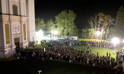 Fiaccolata a Riese con i fedeli dei vicariati - foto Fondazione Sarto