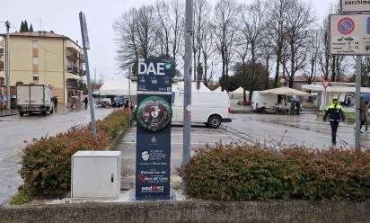 Salvato grazie al defibrillatore al mercato di Camposampiero