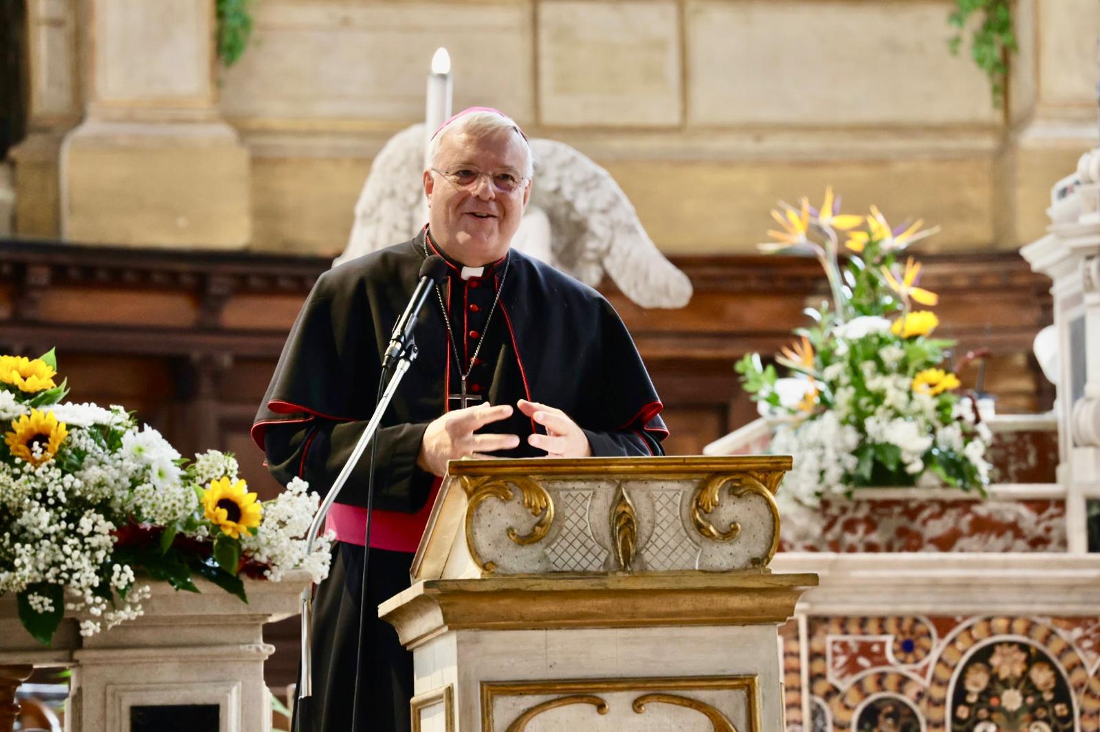 Avviata davanti a oltre mille persone la Visita pastorale. Il Vescovo: “Riconosceremo insieme i doni di Dio”